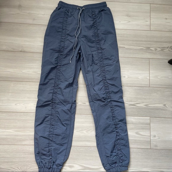 Missguided Nylon Pants - Picture 1 of 2